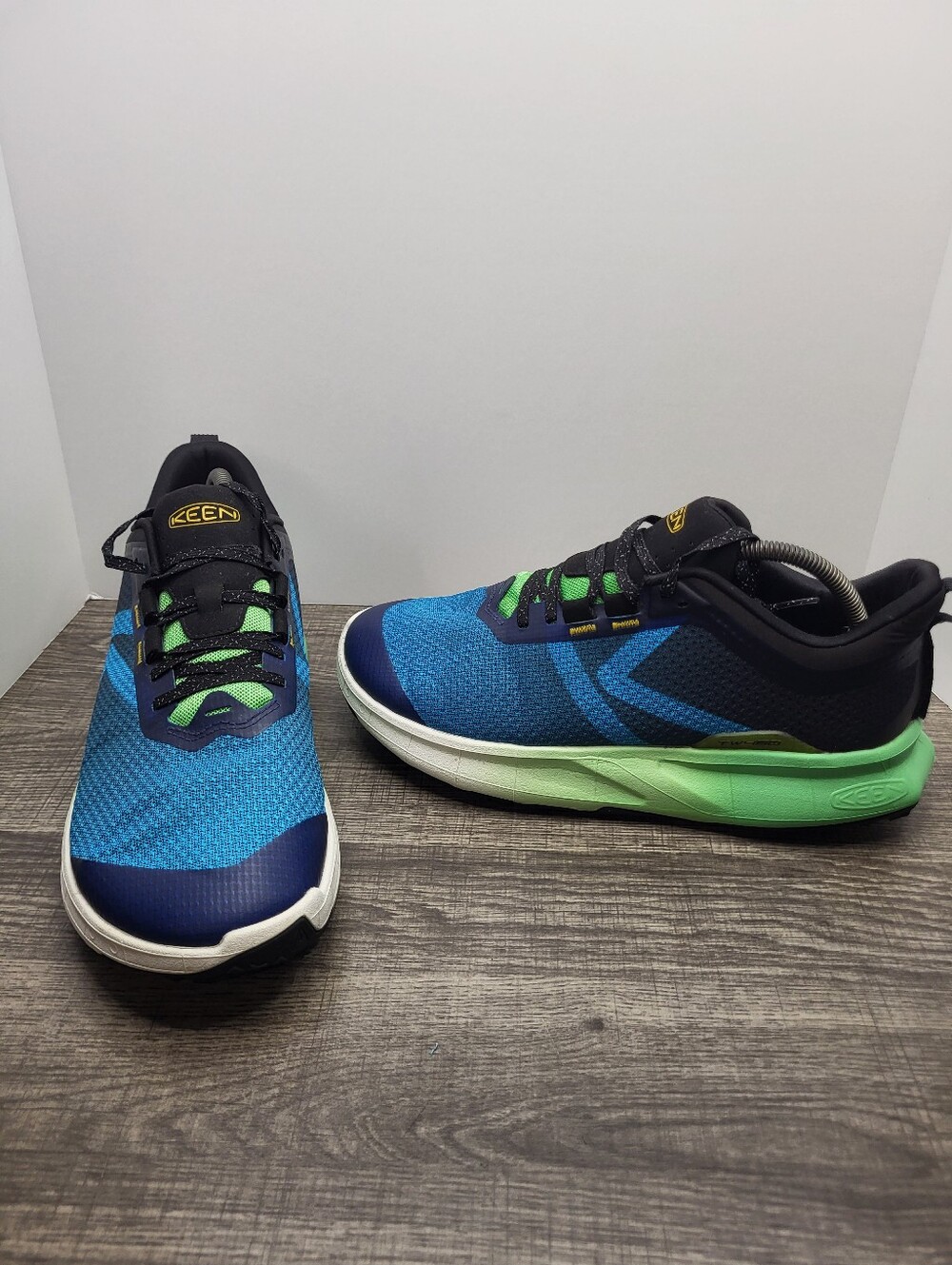 Keen Curve TW450 Green Blue Trail Hiking Running Shoe Men Size 9.5